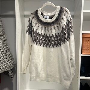 Old Navy Cream and Brown Patterned Sweater